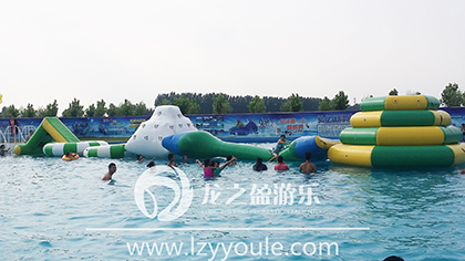 水上闖關(guān)